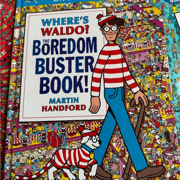 Where’s Waldo 10 book set - Picture 10 of 11